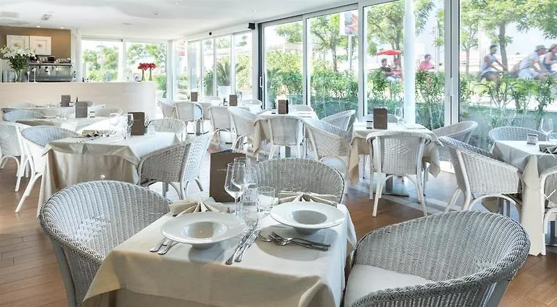 Hotel Ambasciatori Риччоне 4*,  Италия